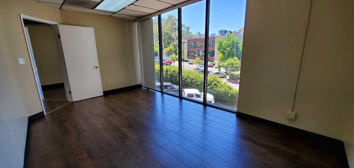 4 Private offices, open space. For lease by owner.